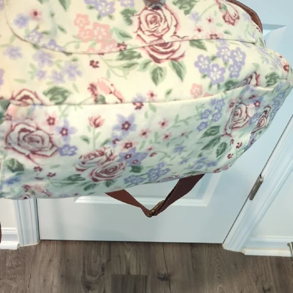 Mossimo Supply Co Cream and Brown Floral Backpack NWOT - Picture 9 of 17